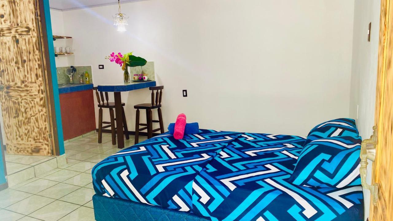 Nomada'S Digital Hostel Manuel Antonio Exterior photo