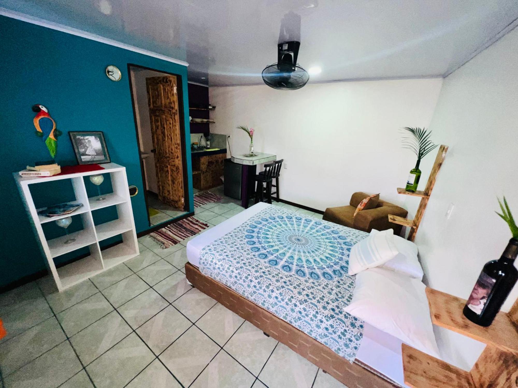 Nomada'S Digital Hostel Manuel Antonio Exterior photo